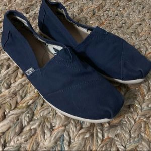 TOMS Classic Canvas women’s size 7